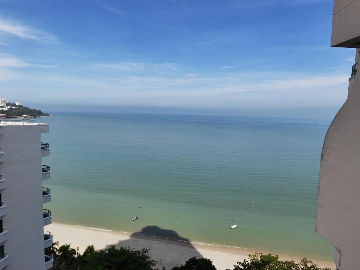טנג'ונג בונגא Rainbow Paradise At Tanjung Bungah מראה חיצוני תמונה