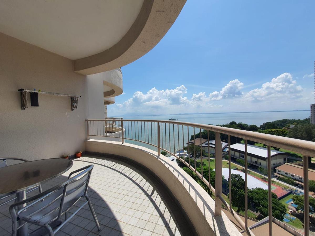 טנג'ונג בונגא Rainbow Paradise At Tanjung Bungah מראה חיצוני תמונה